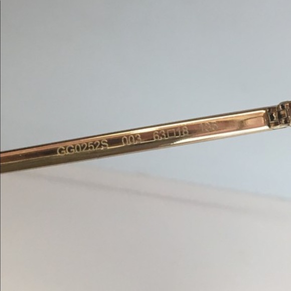 Gucci sunglasses main image 4